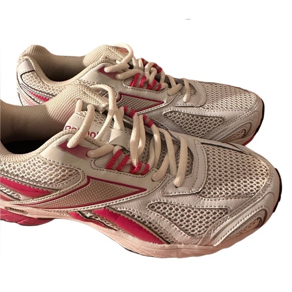 Reebok Women’s Susan G. Komen Relay For Life Running Shoes Size 8.5 - Picture 4 of 14